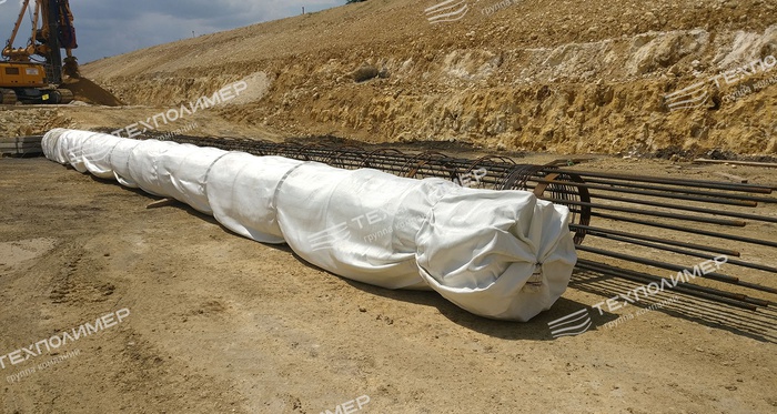 Use of high-strength seamless Geopiles in the construction of the R-260 “Tavrida” road in Crimea